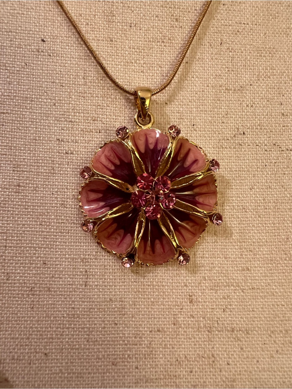 Gold Flower Pendant Necklace with Pink Crystals